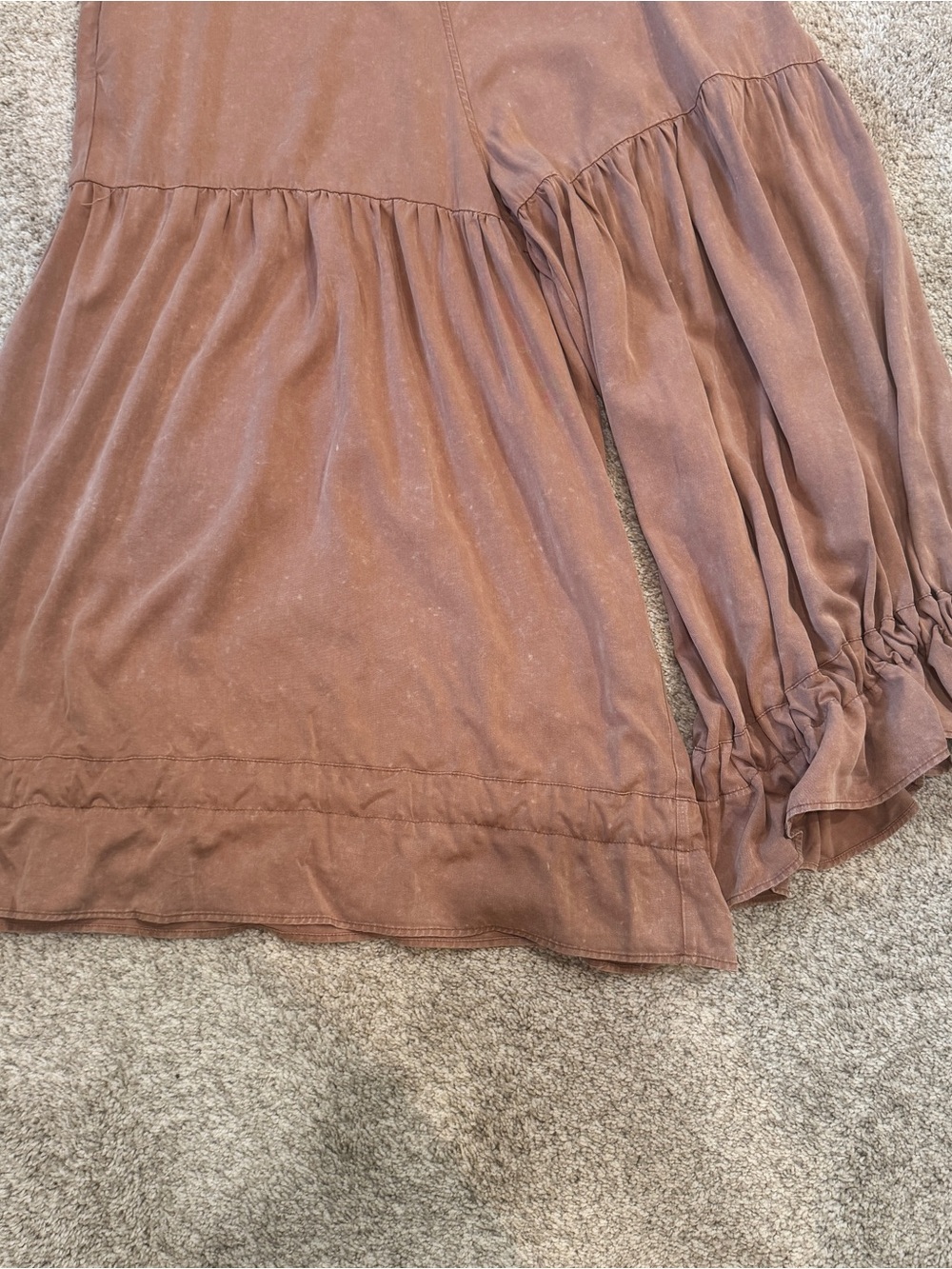 BlueVelvet NWT Oversized Bloomer Jumpsuit Mineral Wash Wood - Picture 12 of 14
